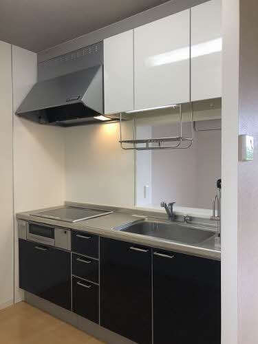  シャーメゾン西山崎 A棟