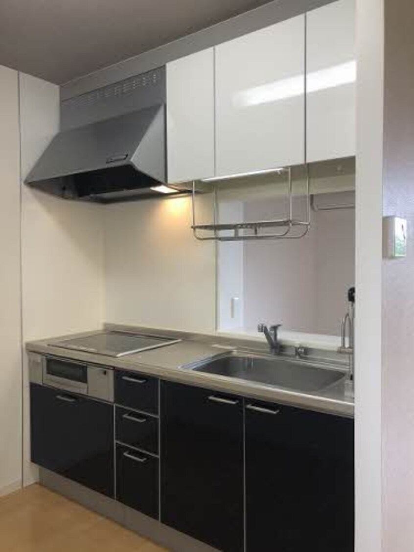  シャーメゾン西山崎 A棟