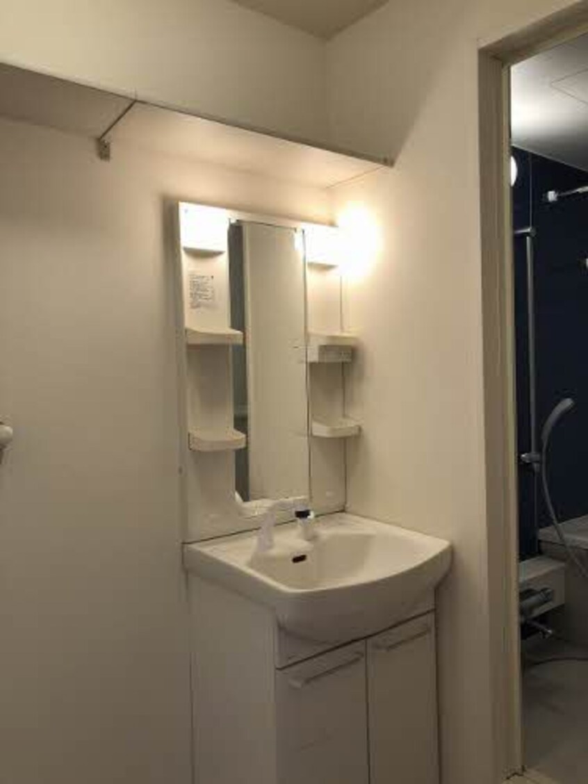  シャーメゾン西山崎 A棟