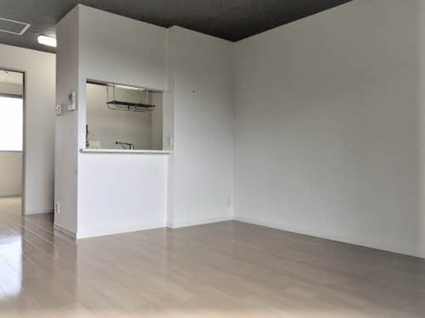  シャーメゾン西山崎 A棟