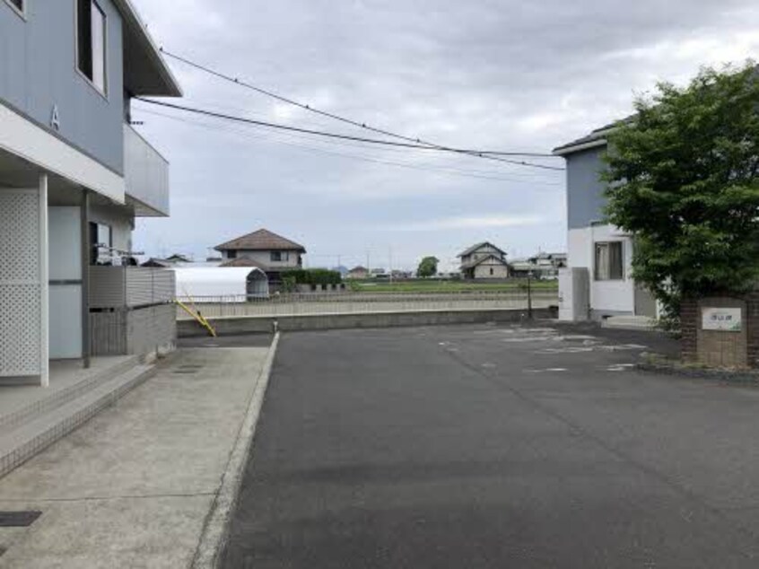  シャーメゾン西山崎 A棟