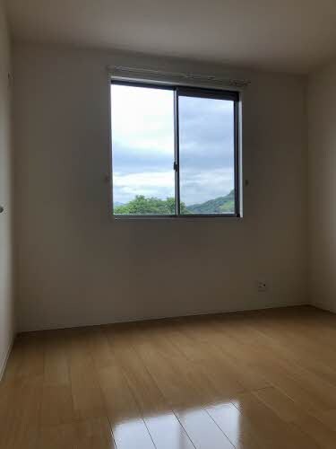  シャーメゾン西山崎 A棟