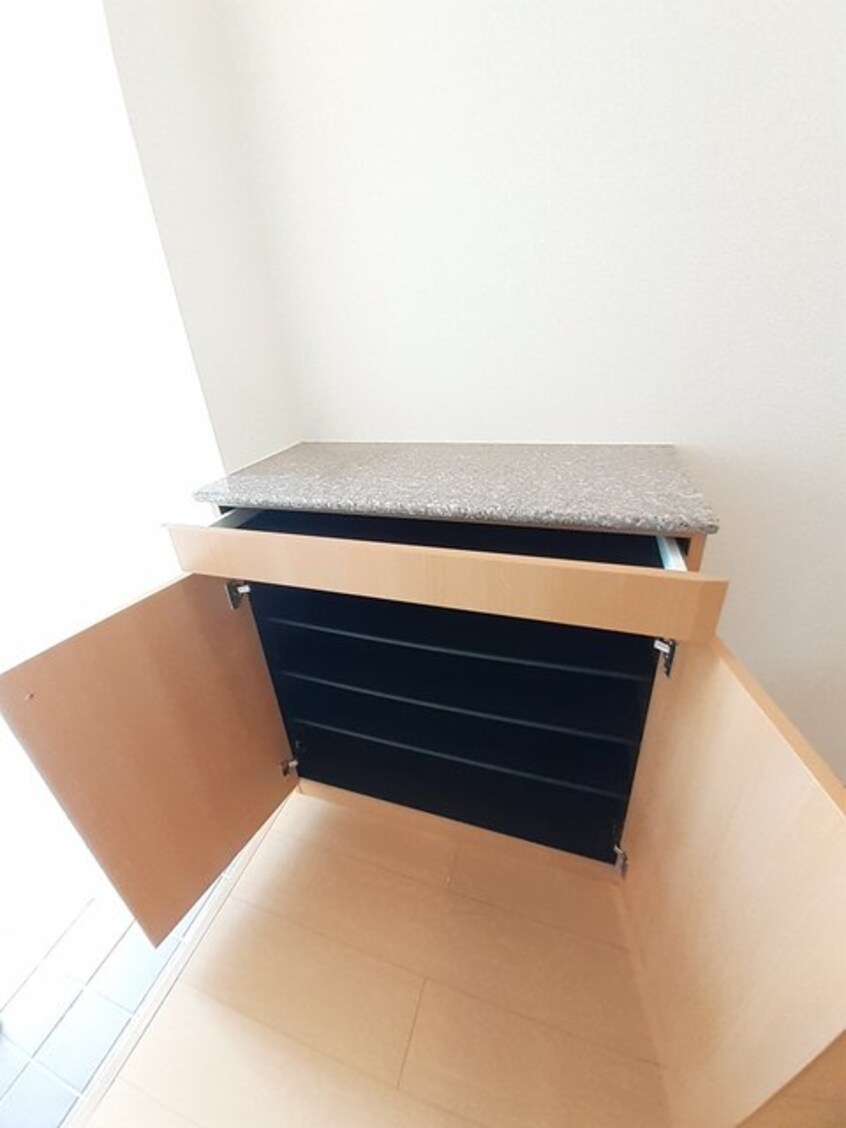 その他部屋・スペース サニーサイド　ハウス　森Ｃ