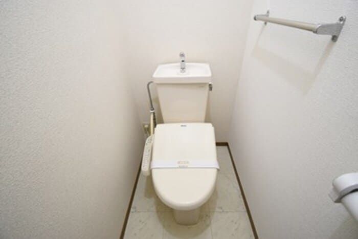 温水洗浄暖房便座 アドミレー樹太 C棟