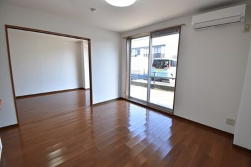 ＬＤＫ１１．２帖 ウィルコート･伏石 C棟