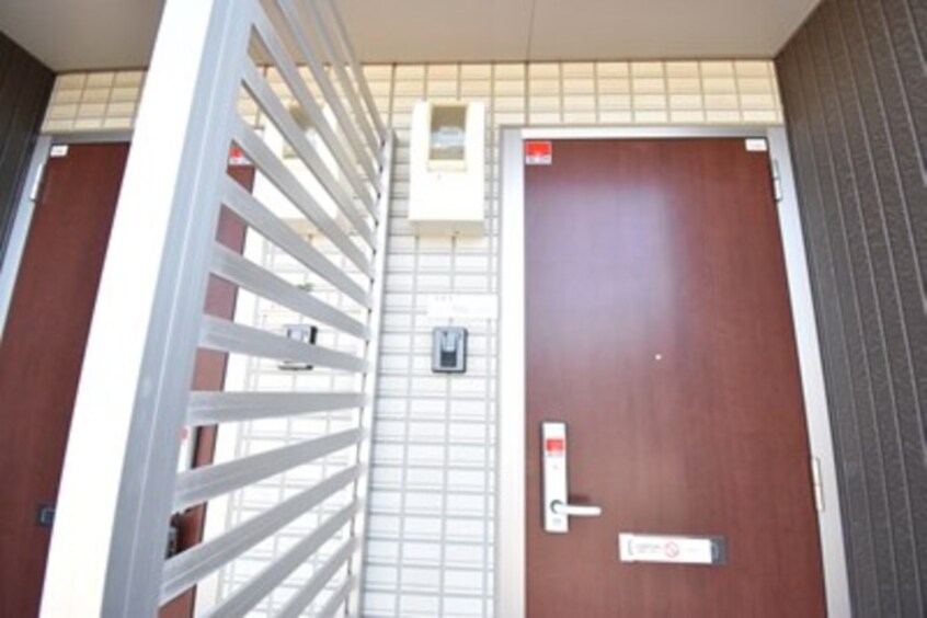 玄関 ウエストヴィレッジⅡ Ａ棟