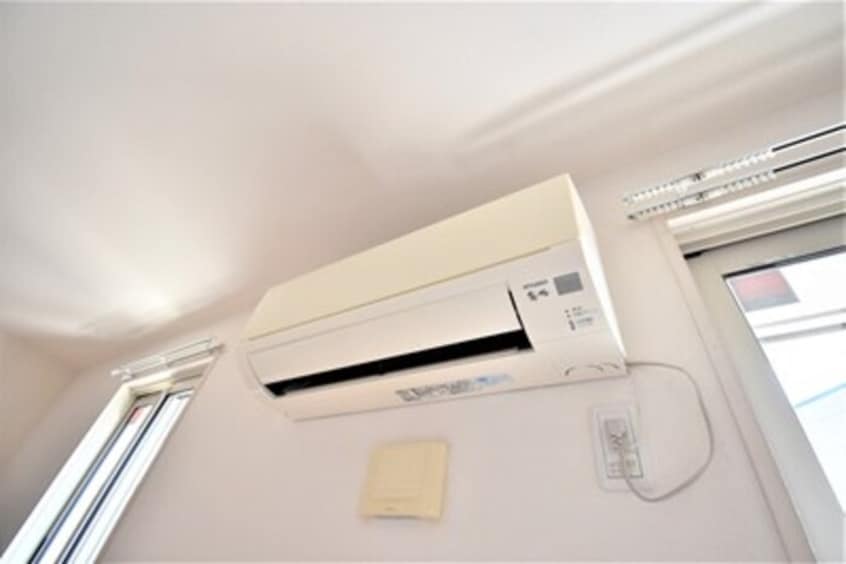 備付エアコン（ＬＤＫ） ウエストヴィレッジⅡ Ａ棟