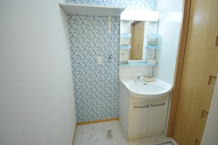 室内洗濯機置場～洗髪洗面化粧台 クレア伏石Ｓ