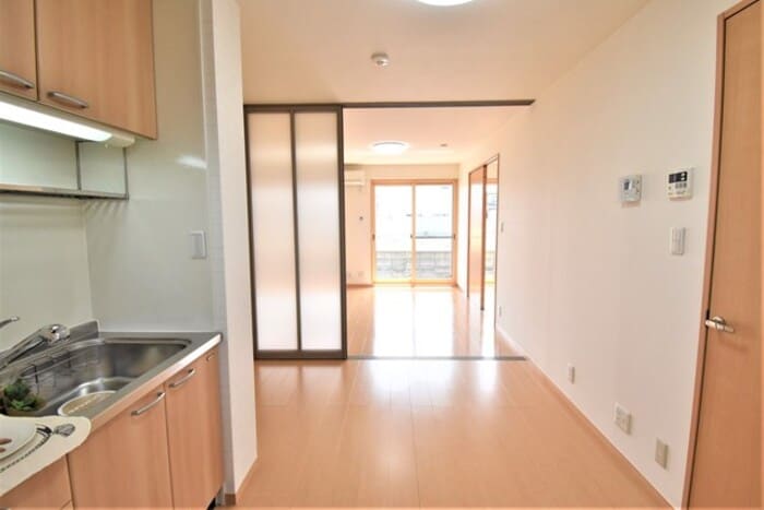 ＤＫ６帖～洋室６帖（東側） クレア伏石Ｓ