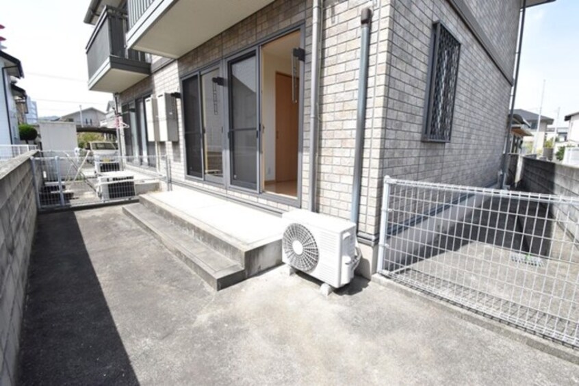 専用庭 クレア伏石Ｓ