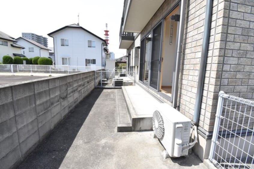 専用庭 クレア伏石Ｓ