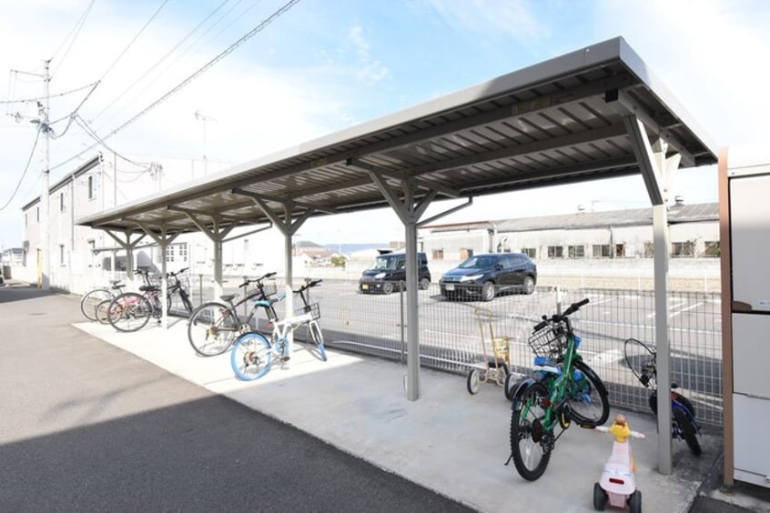 駐輪場 クレール A棟