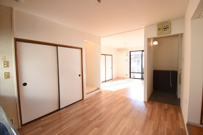 ＬＤＫ１２．５帖 グランハイツ屋島