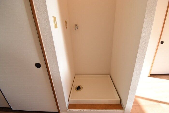 室内洗濯機置場 グランハイツ屋島