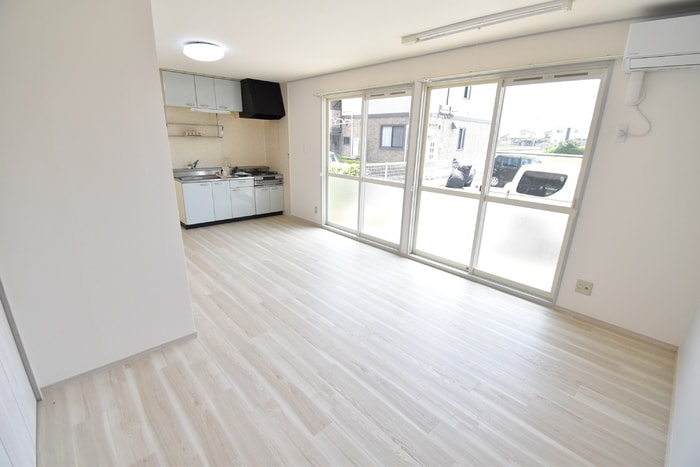 ＬＤＫ１４帖 グリーンガーデン C棟