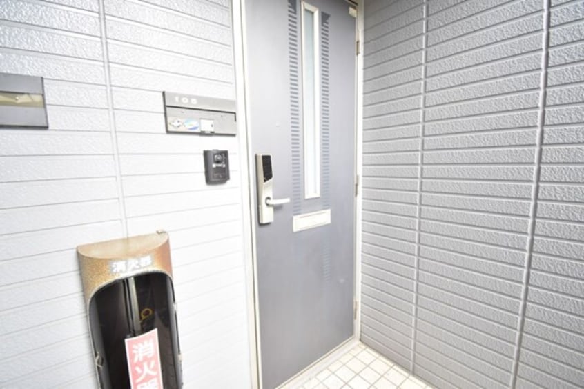 玄関 グリーンガーデンＦ F棟