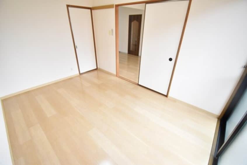 南洋室６帖 サンタウン寺井 B棟