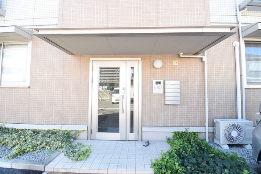 エントランス サンフラワー今里