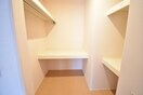 ウォークインクローゼット シャインポート屋島Ⅱ