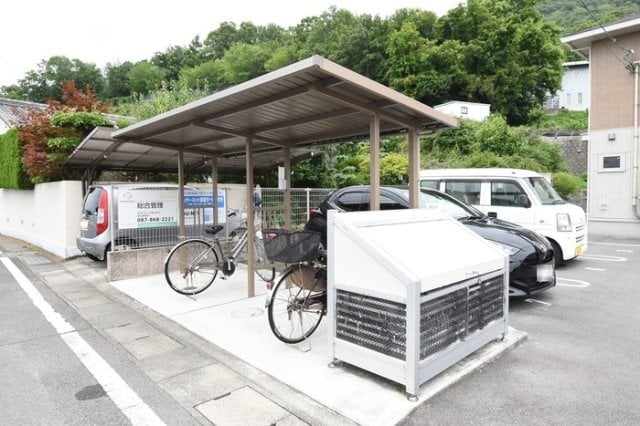 駐輪場 シャインポート屋島Ⅱ