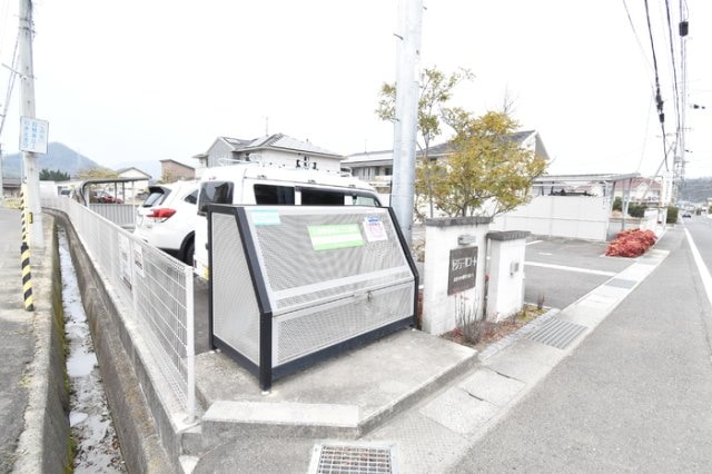 ゴミ置き場 セジュールコート B棟