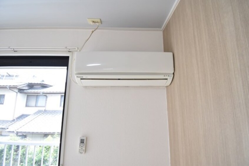 備付エアコン（ＤＫ） ハイツアベニール A棟