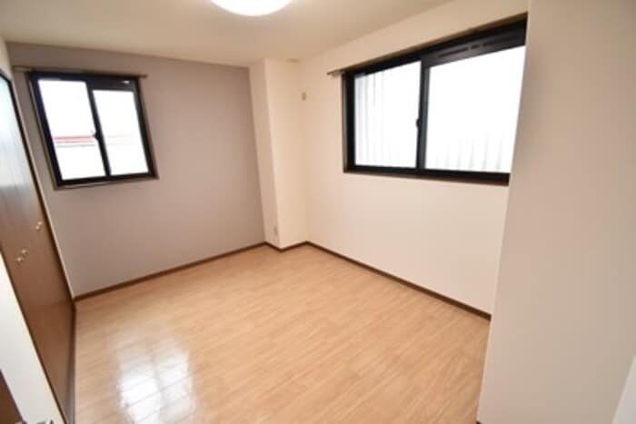 北西洋室５．９帖 ハピネス三条