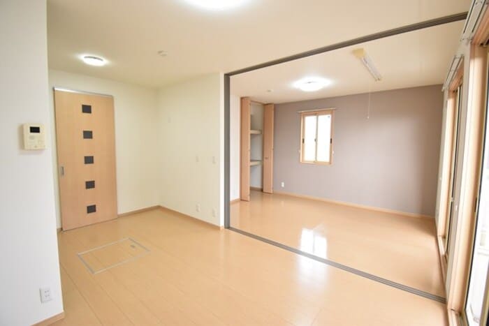 ＤＫ７．５帖～洋室６帖（南） ビーンズヒル C棟