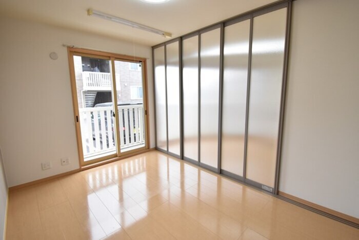 洋室６帖（南） ビーンズヒル C棟