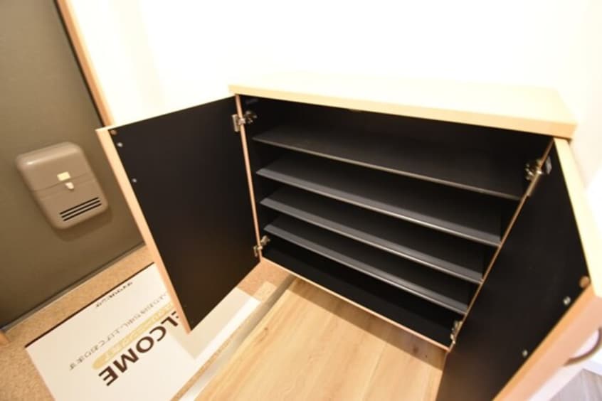 シューズボックス（カウンタータイプ） フォブール西公園