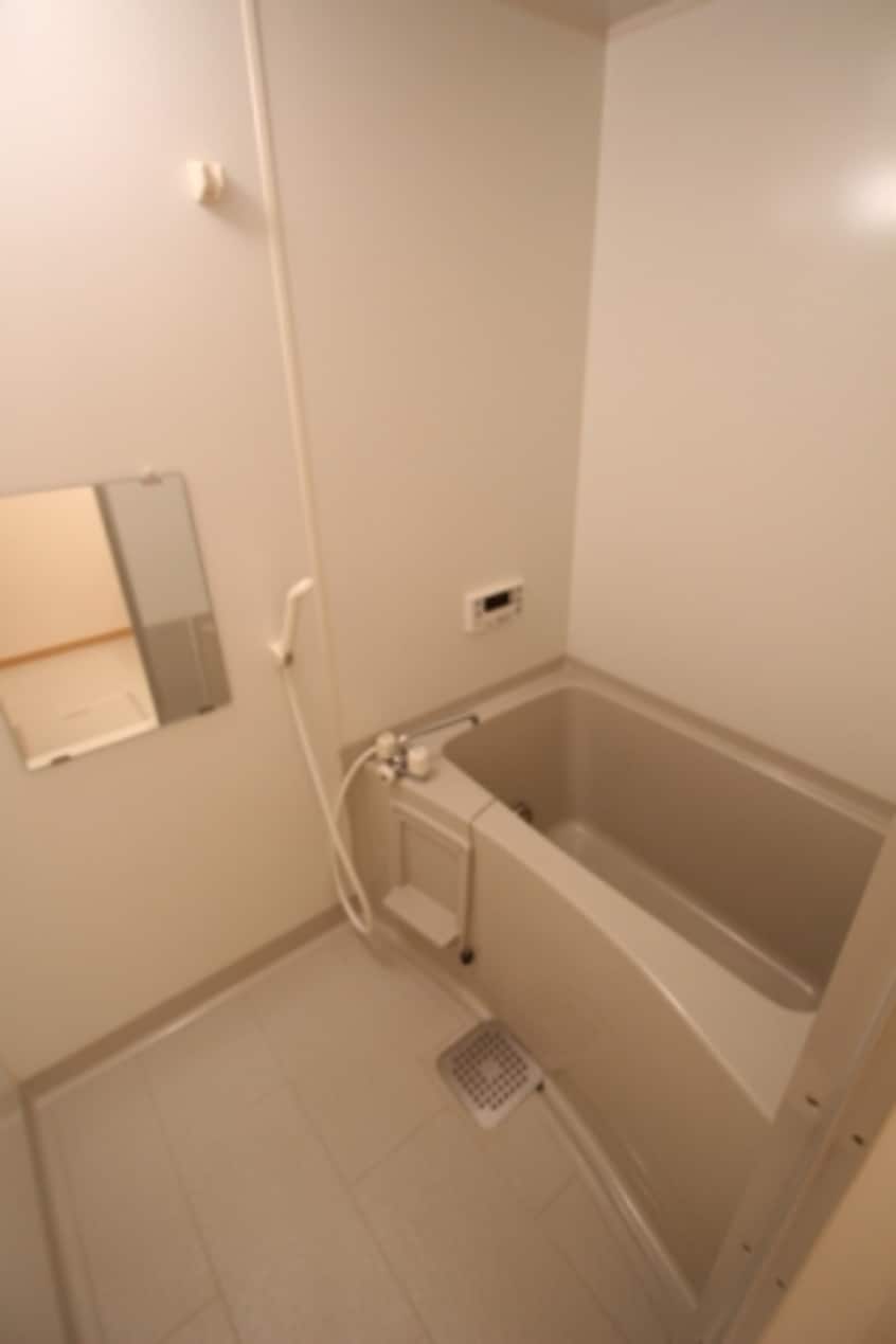  フォンターナ伏石 B棟