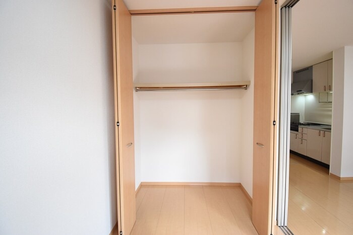 クローゼット フォンターナ伏石 B棟