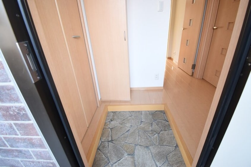 玄関 フォンターナ伏石 B棟