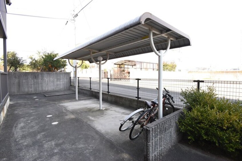 駐輪場 フォンターナ伏石 B棟