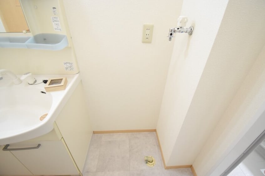 室内洗濯機置場 ブルー フォーレ D棟