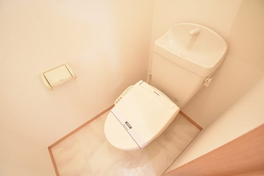 温水洗浄暖房便座 ベルタ松縄