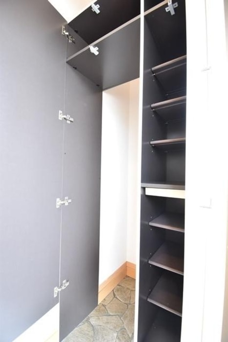 シューズクローク ベルタ松縄