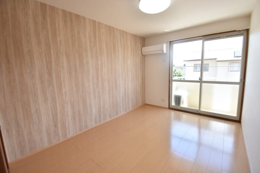 南東洋室６帖 ペアシティ屋島 B棟