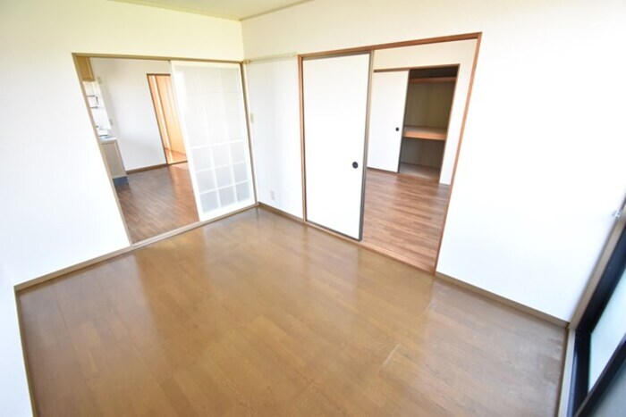 南東洋室６帖 メゾンド・ソレイユ