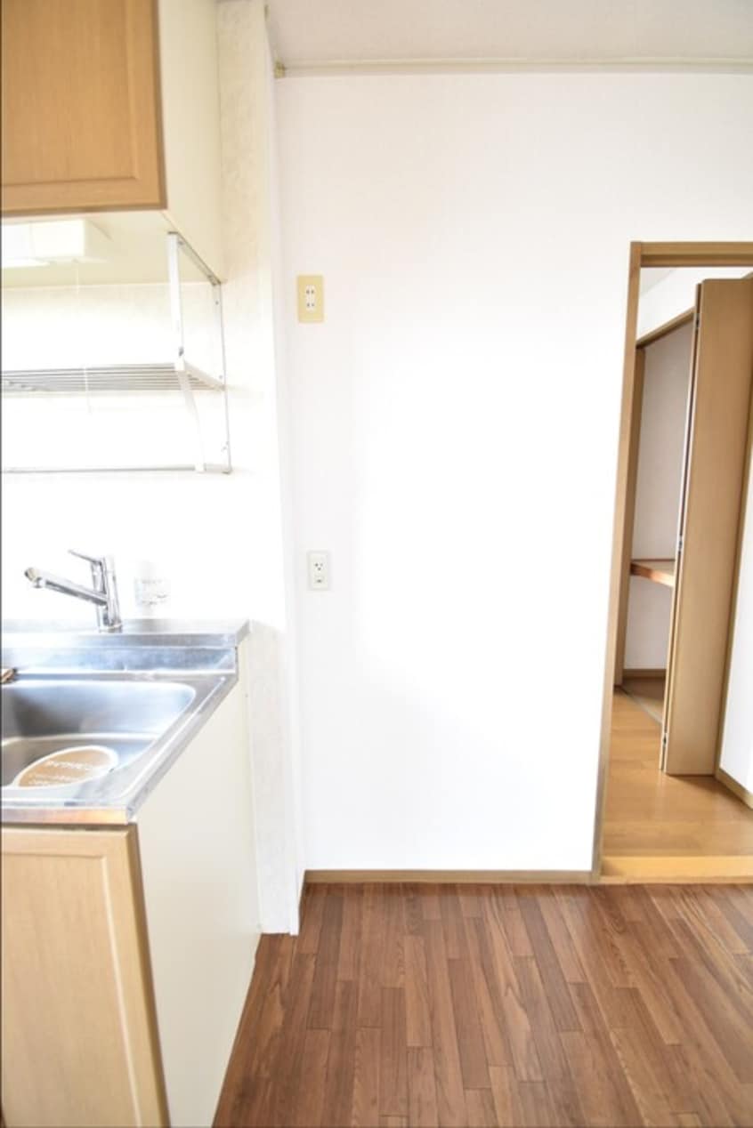 冷蔵庫置き場 メゾンド・ソレイユ