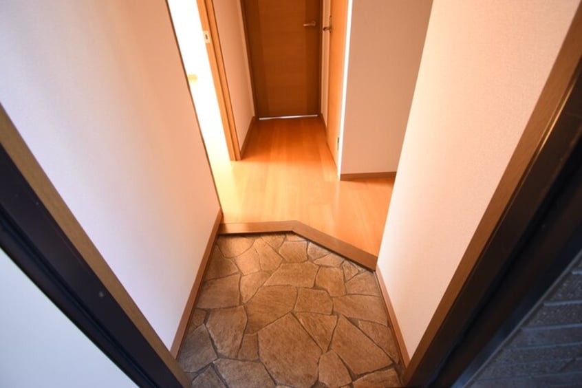 玄関 ユイマール ガーデン B棟