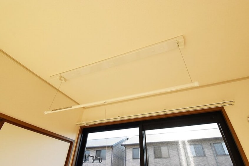 室内物干し ユイマール ガーデン B棟