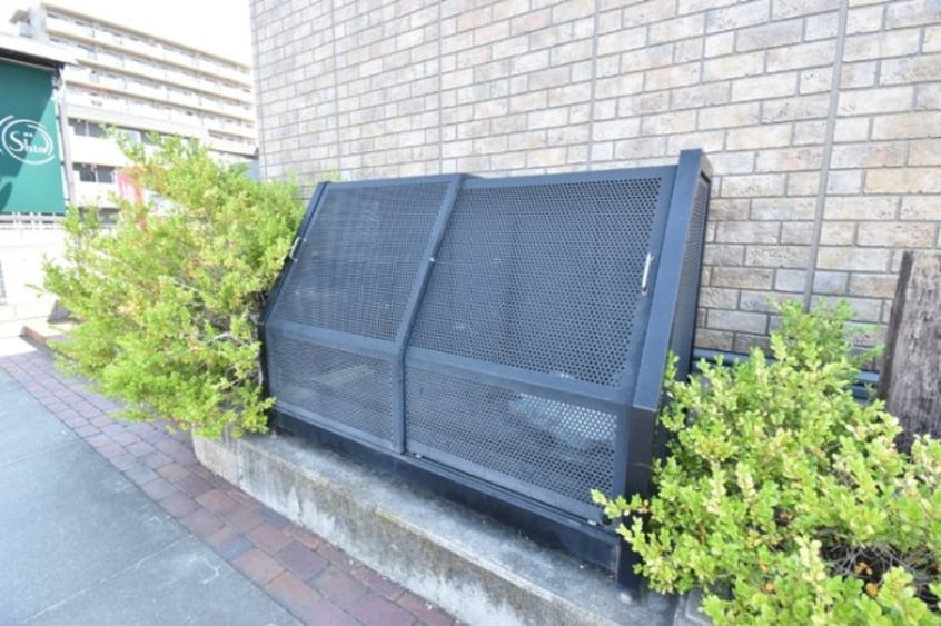 ゴミ置場 ユーラナス木太