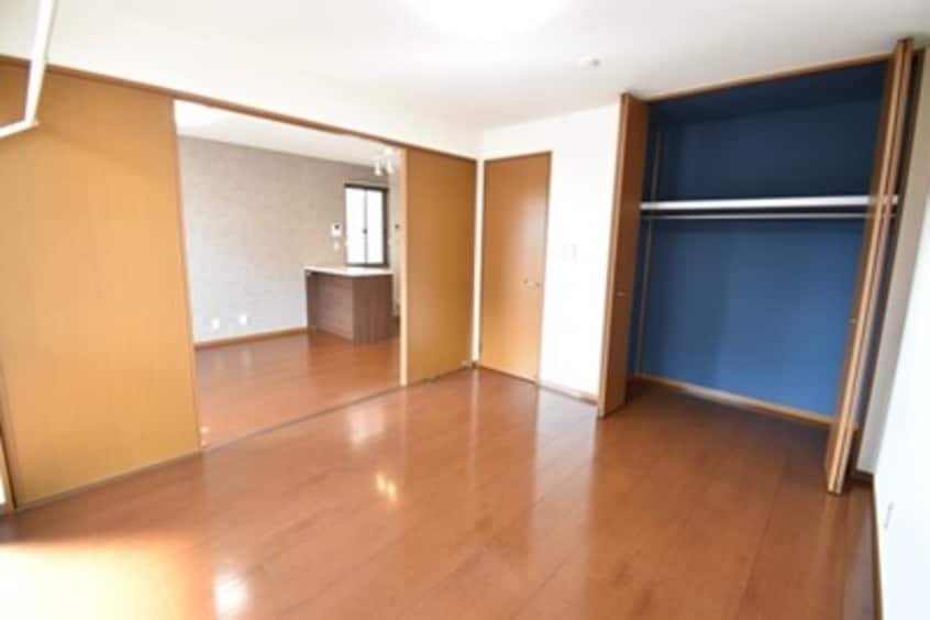 南洋室７帖～ＤＫ９帖 リジェール東山崎 A棟