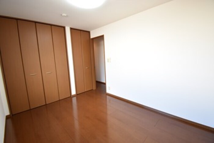 北洋室６帖 リジェール東山崎 A棟