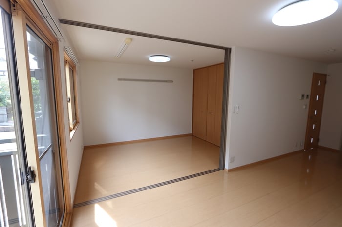 洋室 リビングタウン伏石Ⅱ A棟