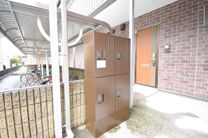 宅配ボックス リビングタウン伏石 A棟