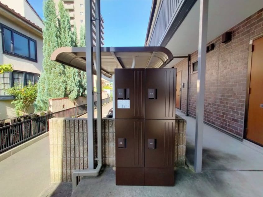  リビングタウン伏石 A棟