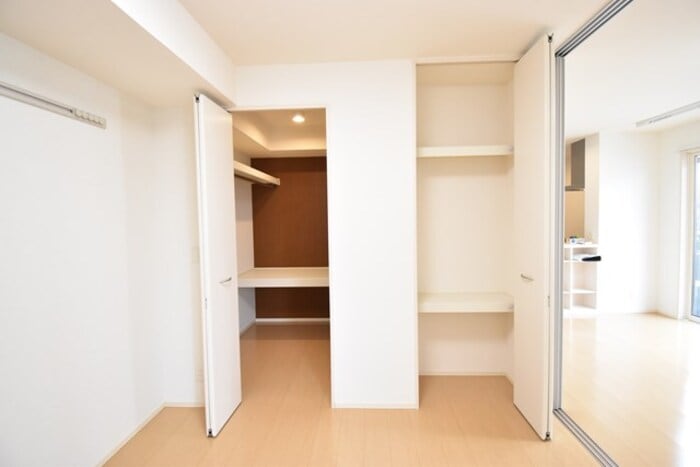 洋室収納 ルチルクォーツ