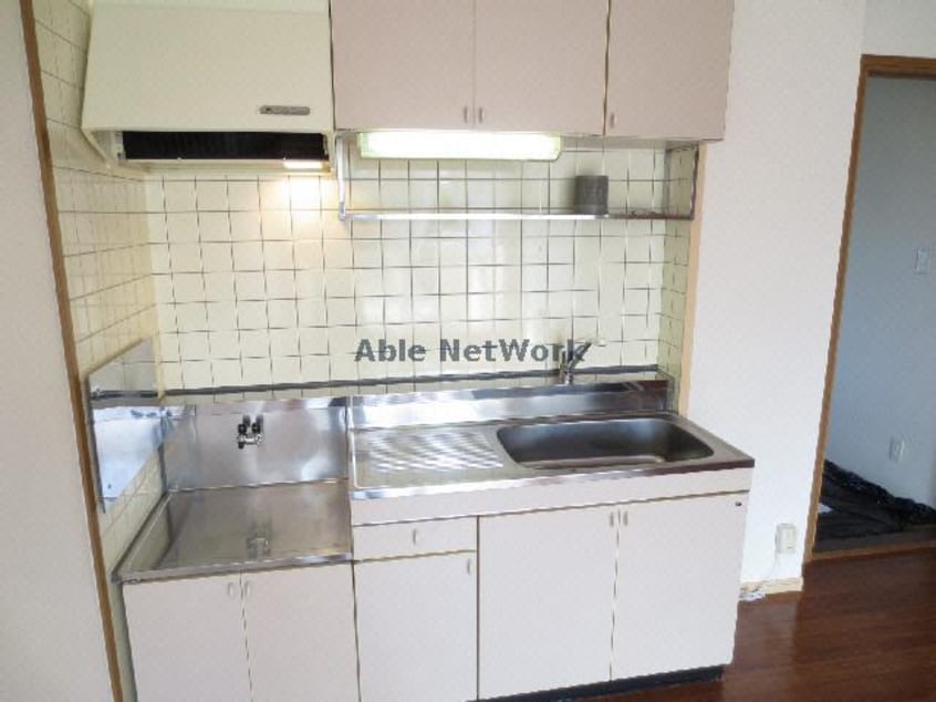  シャンゼリゼ弐番館